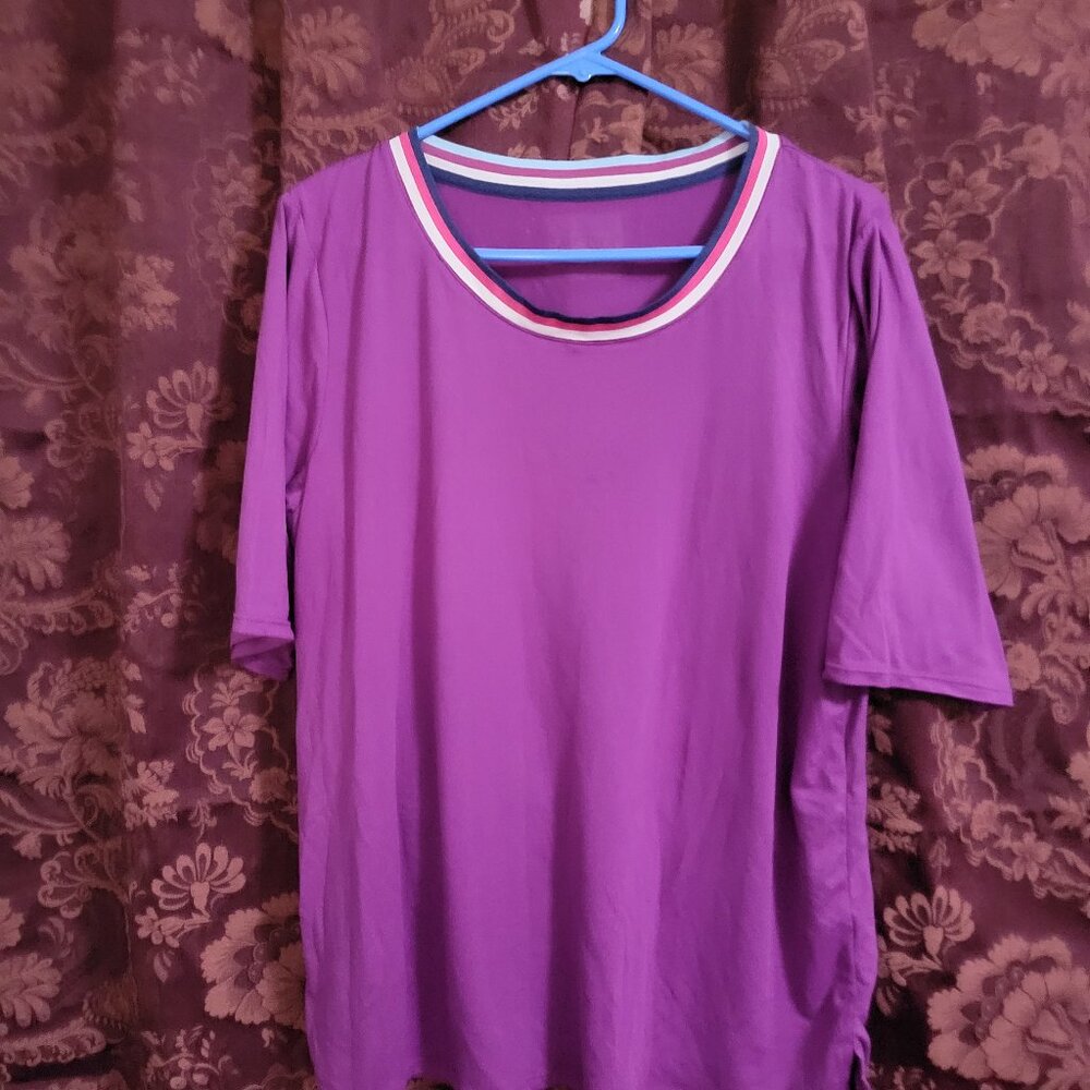 Cuddle Duds t-shirt Woman's Size Medium